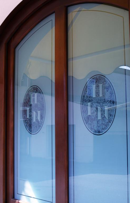 Alla Nave Masi Luaran gambar